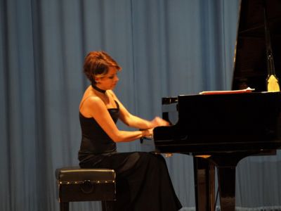 Taner will give a concert today in Kazan