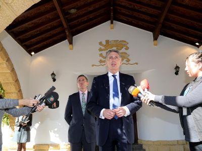 Akıncı met with British Foreign Secretary Philip Hammond