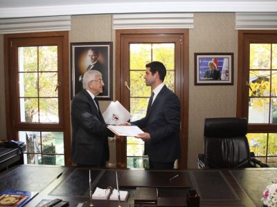 The Near East Institute and the International Strategic Research Institution signed a cooperation protocol