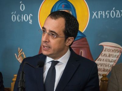 Lack of seriousness in changing 'red lines'