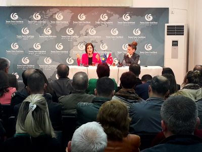 Siber speaks at a conference in Kosovo
