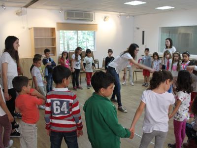 Greek Cypriot and Turkish Cypriot students meet at workshop