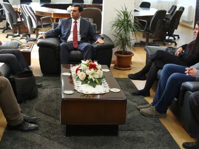 Foreign Minister Nami receives delegation of Basın-Sen