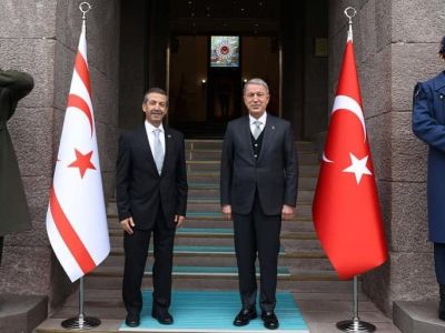 Foreign Minister Ertuğruloğlu met with Turkish National Defense Minister Akar