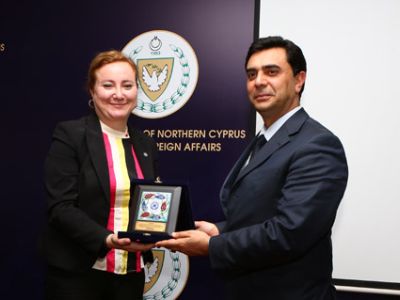 Foreign Minister Nami receives a delegation from Istanbul Aydın University