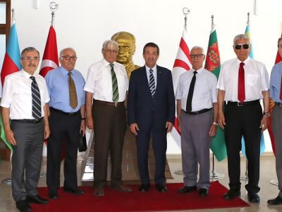 Foreign Minister Ertuğruloğlu receives TMT delegation