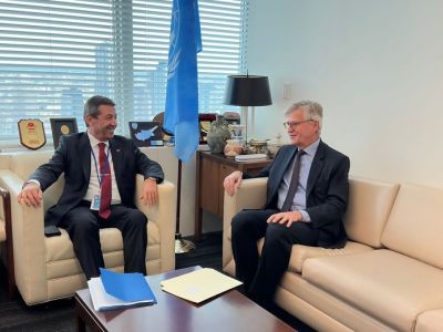 Foreign Minister Ertuğruloğlu meets with Lacroix 