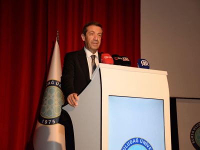 Ertuğruloğlu speaks at conference in Bursa