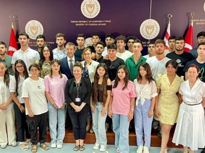 Foreign Minister Ertuğruloğlu hosts children of Karabakh Martyrs