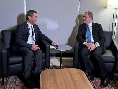 Ertuğruloğlu meets with Bayramov