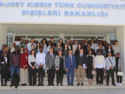 Minister Ertuğruloğlu Receives GAU Students