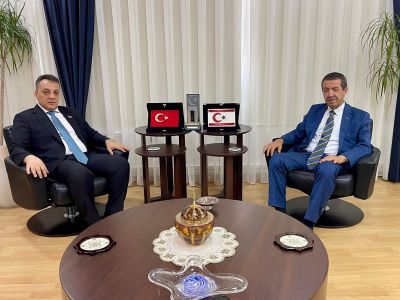 Foreign Minister Ertuğruloğlu receives Azerbaijani delegation