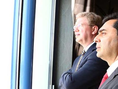 Foreign Minister Nami meets with Füle