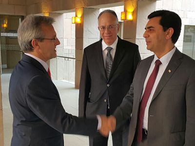 Foreign Minister Özdil Nami holds contacts in Qatar