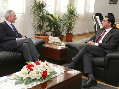 Foreign Minister Nami receives British High Commissioner Kidd